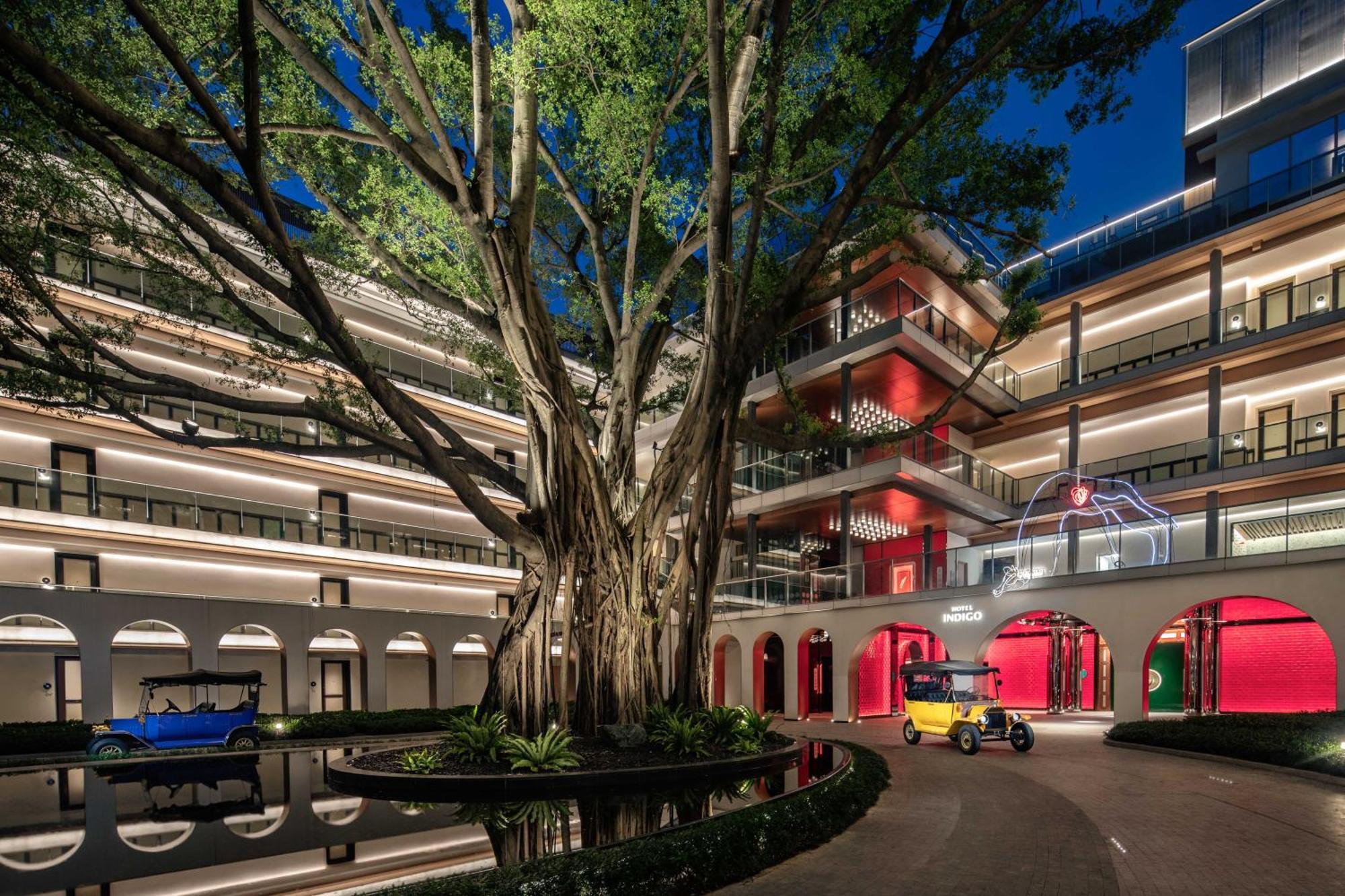 Hotel Indigo Guangzhou Haixinsha By Ihg - Free Shuttle Bus To Canton Fair Complex During Canton Fair Period Bagian luar foto