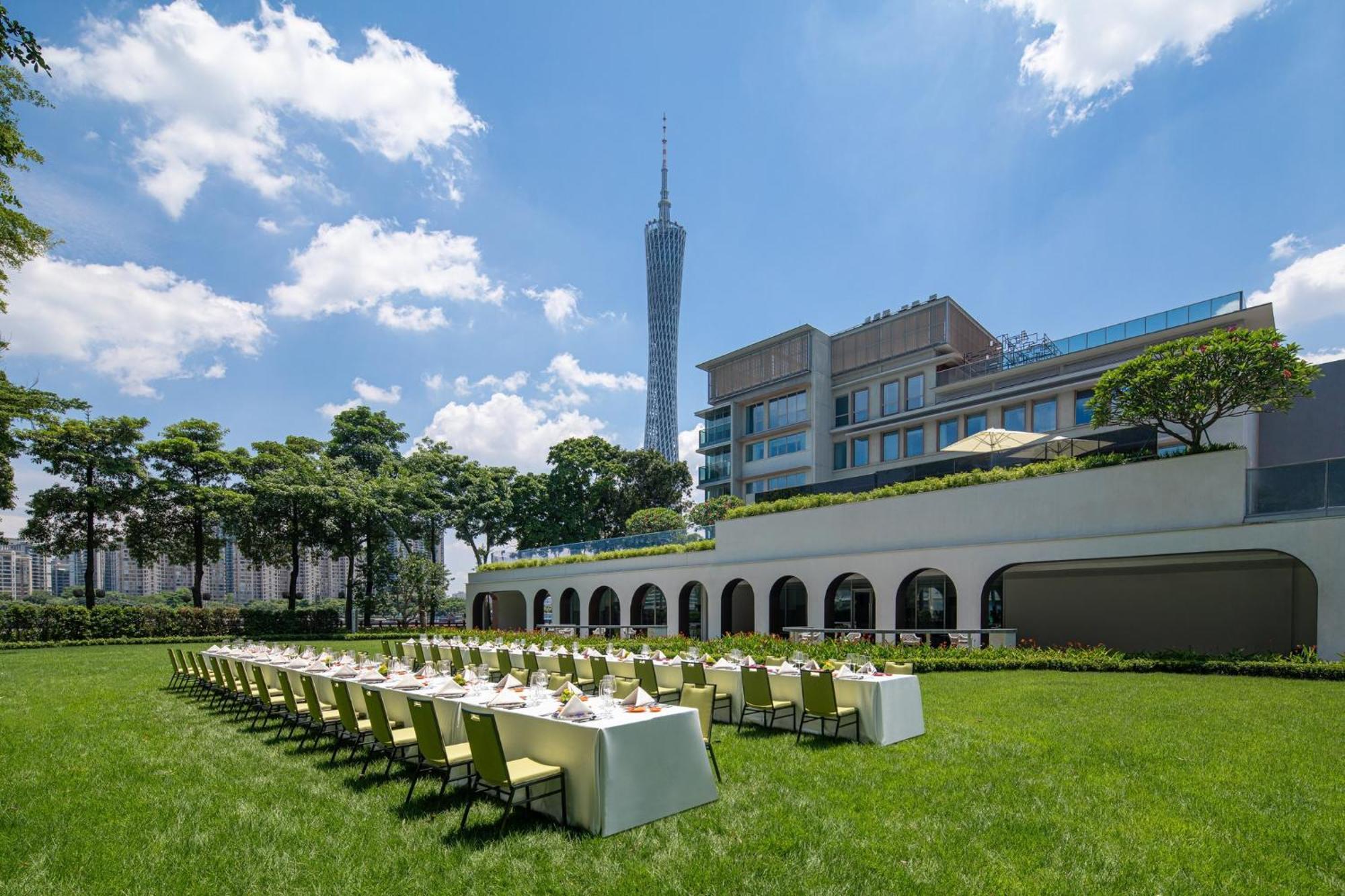 Hotel Indigo Guangzhou Haixinsha By Ihg - Free Shuttle Bus To Canton Fair Complex During Canton Fair Period Bagian luar foto