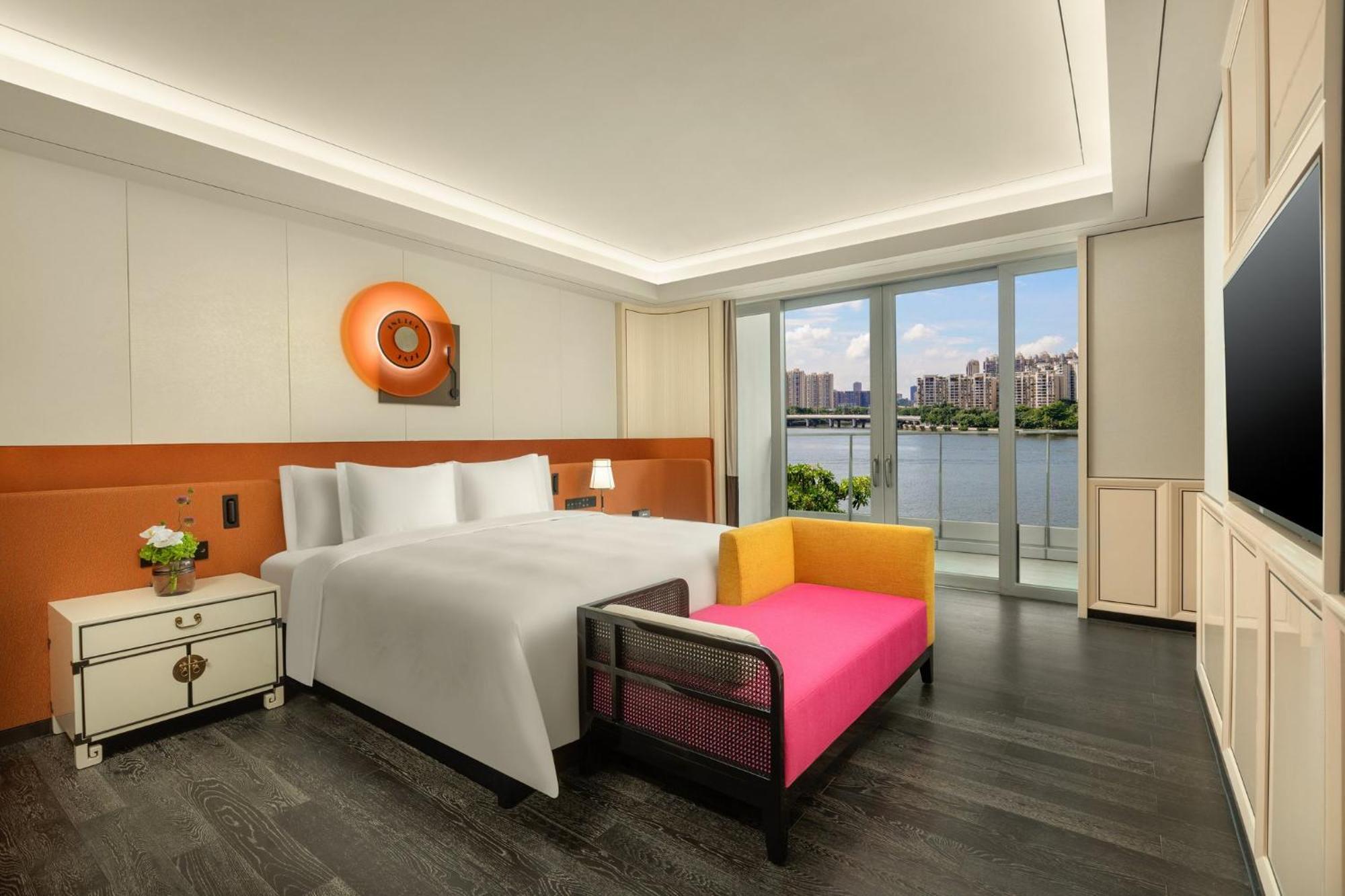 Hotel Indigo Guangzhou Haixinsha By Ihg - Free Shuttle Bus To Canton Fair Complex During Canton Fair Period Bagian luar foto